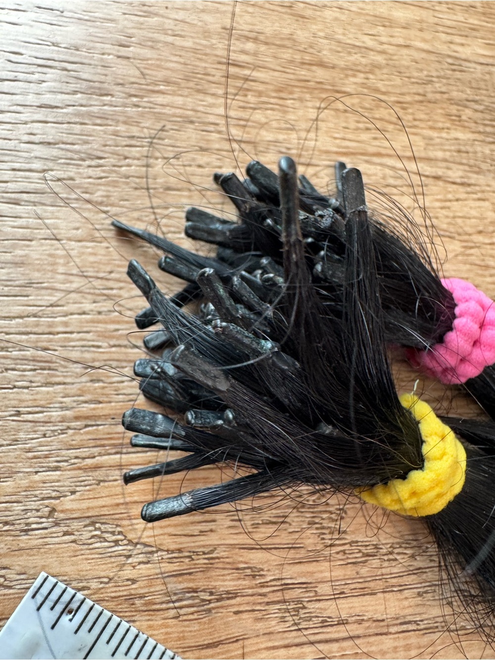 Bellami professional I-Tip hair extensions preowned roughly 18-20 inches - Picture 3 of 3